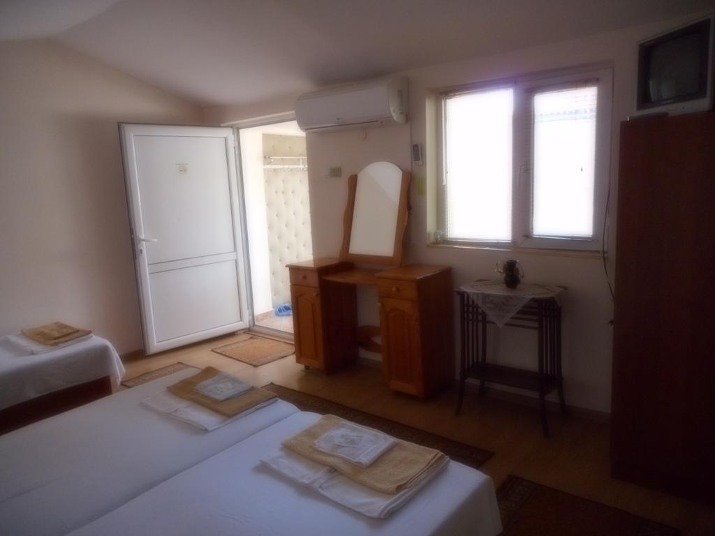 Guest House Borisov Shabla Exterior photo
