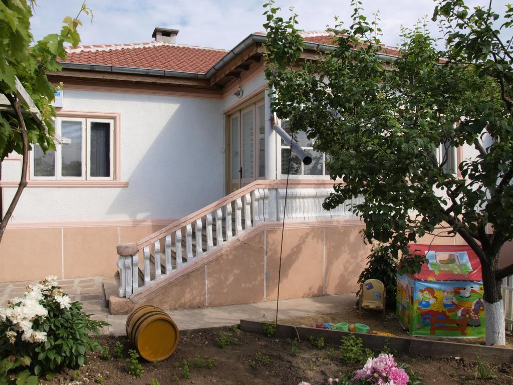 Guest House Borisov Shabla Exterior photo